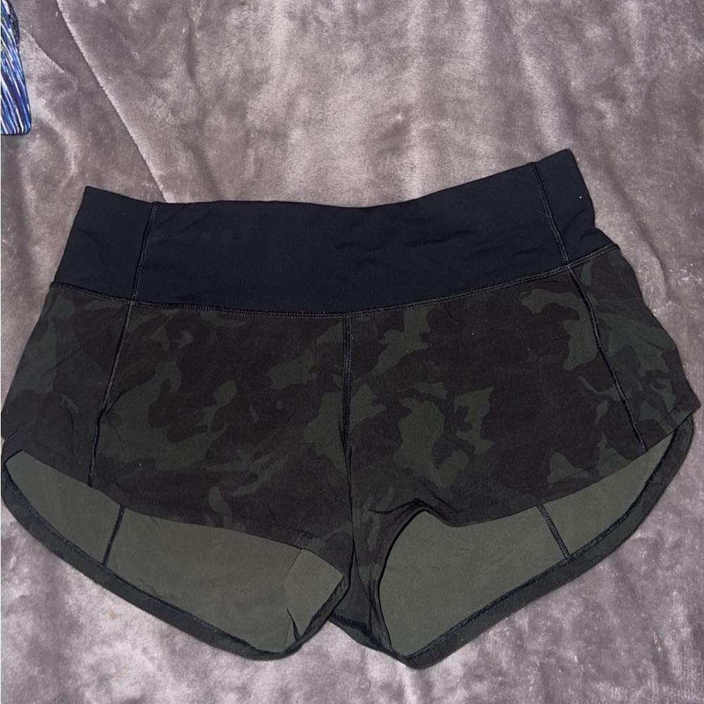 Size 2 2.5” camo lulu speed ups